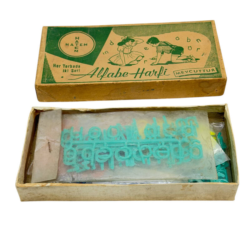 1970's Orijinal Kutusunda Hatem Alfabe Harfleri (Dolu Kutu) AOB5201 - 1