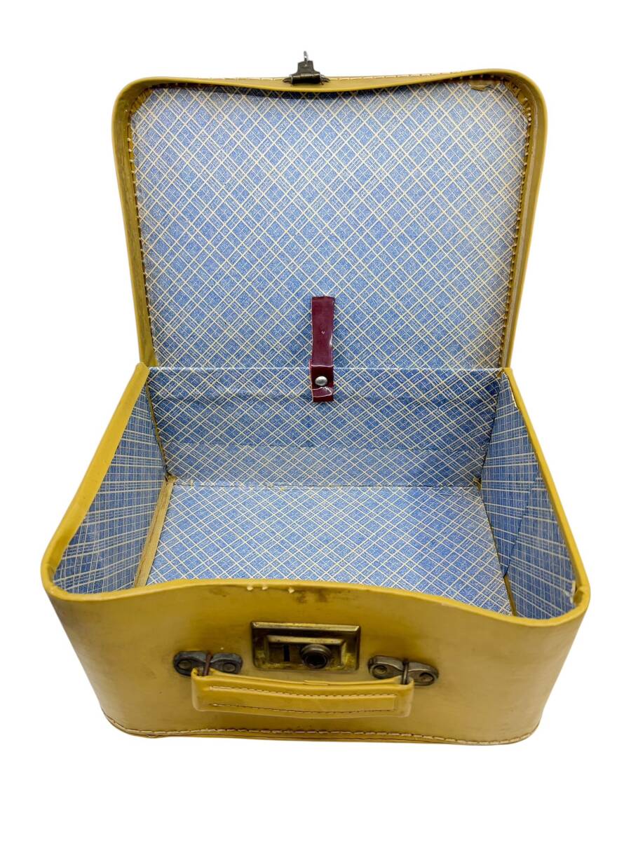 1970's Şahsuvar Pergelleri Görselli Bavul Tip Okul Çantası AOB5285 - 3