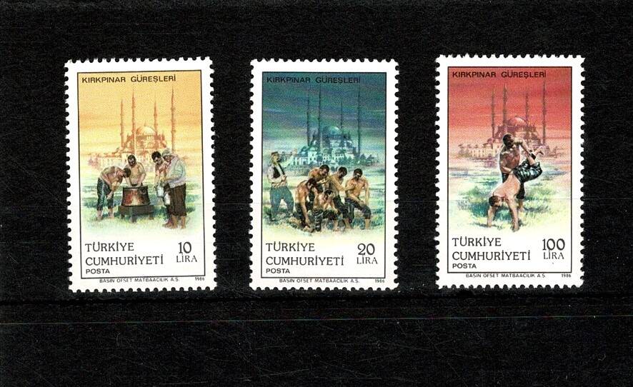1986 Türkiye Cumhuriyeti Tarihi Kırkpınar Güreşleri Serisi Posta Pulları (3'lü Tam Takım, Damgasız / MNH) PPT2549 - 1