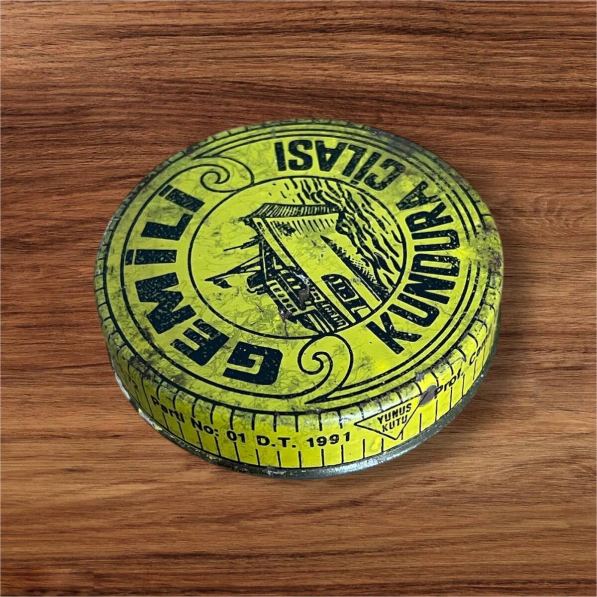 1990s Gemili Kundura Cilası Teneke Kutu AOB5443 - 2