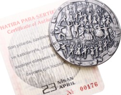 2001 - 23 Nisan Gümüş Kaplama/Bronz Madalyon (50mm) *Sertifikalı* - ÇİL MVM2215 - 3
