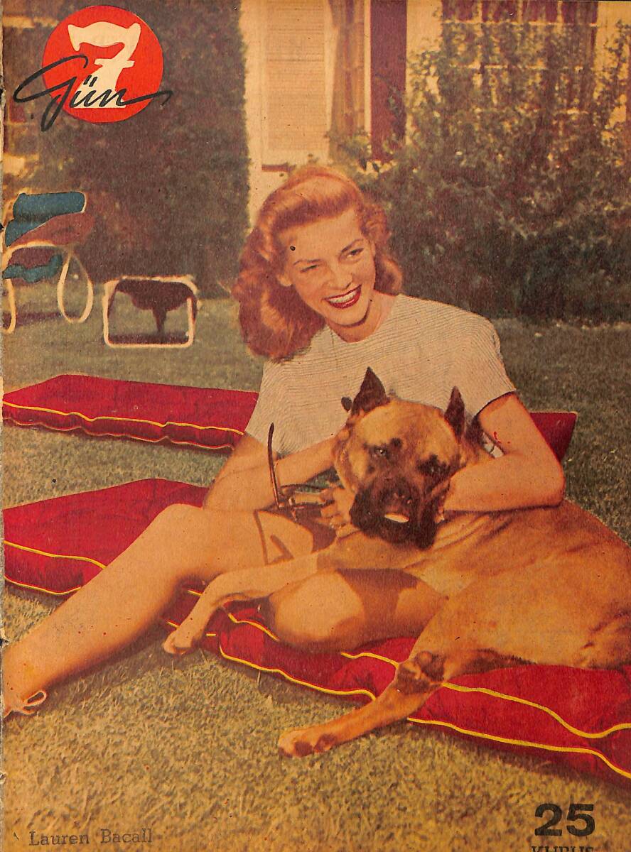 7 Gün Haftalık Resimli Mecmua 19 Şubat 1949 Sayı : 49 - Asri Venüs Ava Gardner Heykeli İle Bir Arada NDR98027 - 1