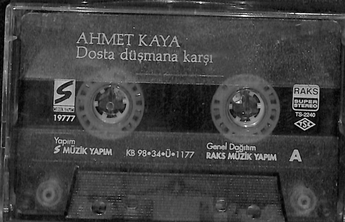 Ahmet Kaya - Dosta Düşmana Karşı Kaset (İkinci El) KST26238 - 1