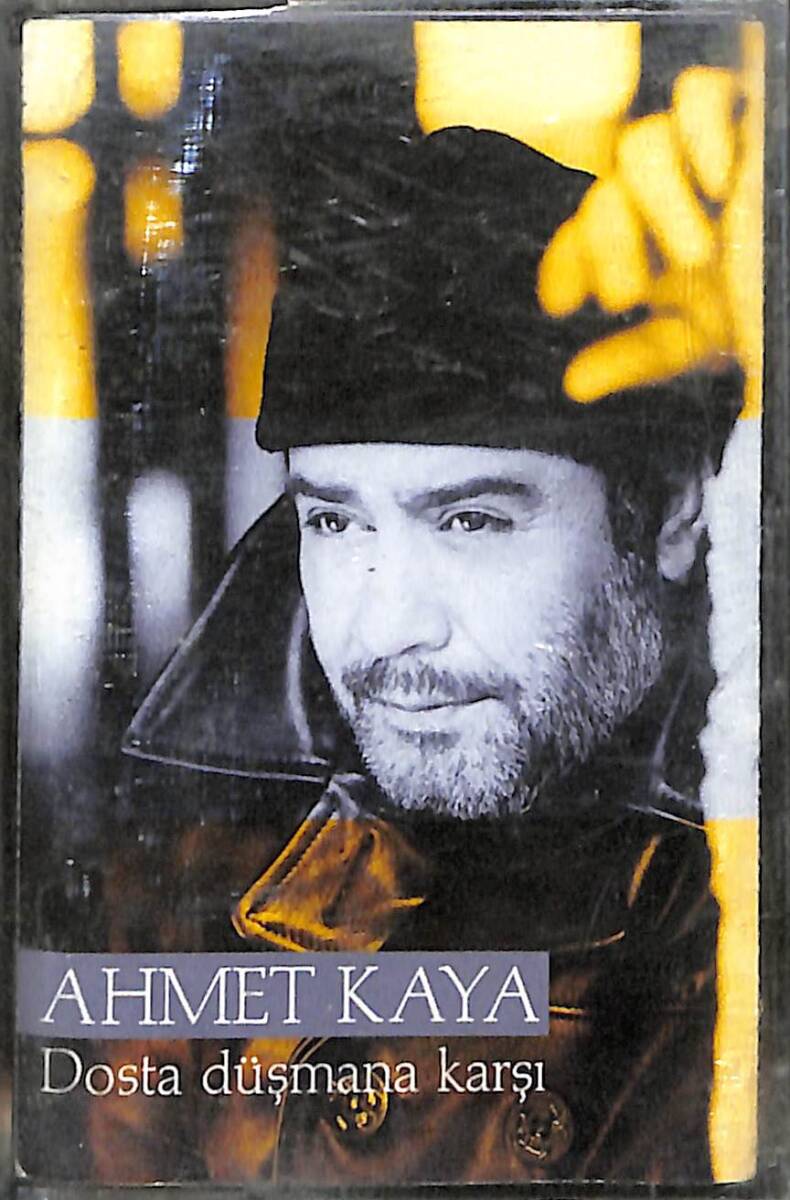Ahmet Kaya – Dosta Düşmana Karşı Orijinal Kaset (İkinci El) * S Müzik / Raks Müzik - 1998 - Kırmızı Bandrol * KST31165 - 1