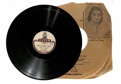 Ahmet Üstün - Okudum Aşkı Neyden Dökülen TAŞ PLAK (106.5) PLK23209 - 2