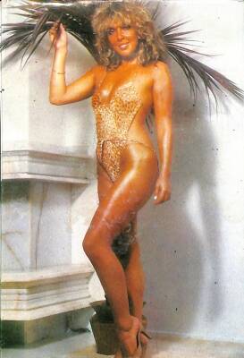 Ahu Tuğba Kartpostal KRT8583 - 1