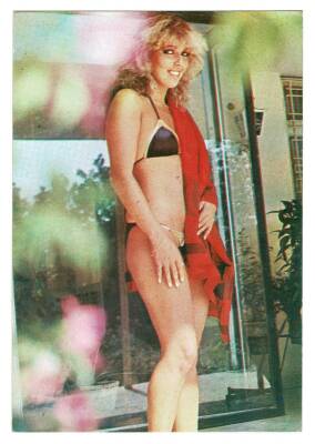 Ahu Tuğba Kartpostal KRT8601 - 1