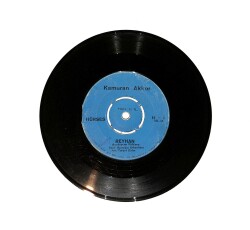 Kamuran Akkor – Reyhan / Laleler 45’lik Plak (10/7.5) PLK26968 - Gökçekoleksiyon