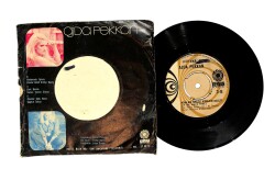 Ajda Pekkan – Kaderimin Oyunu / Kimler Geldi Kimler Geçti 45’lik Plak (10/8) PLK26967 - 2