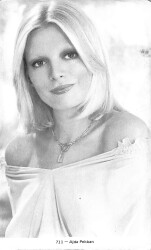 Ajda Pekkan Siyah-Beyaz Kartpostal (Küçük Boy) KRT21843 - Gökçekoleksiyon