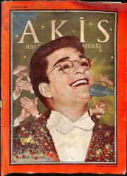 Akis Haftalık Aktüalite Dergisi Sayı 280 10 Şubat 1960 - Kapak Zeki Müren, Zeki Müren Kumaş Desenlerine Çalışıyor, Zeki Müren Evinde NDR82356 - Gökçekoleksiyon