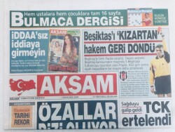 Akşam Gazetesi - 1 Nisan 2005 - Özallar Dizi Oluyor, Beşiktaşı Kızartan Hakem Geri Döndü GZ46332 - 1