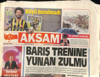 Akşam Gazetesi 11 Kasım 2013 - Usain Bolttan Daha Hızlı Biri Var Tsubasa ! GZ117189 - 1