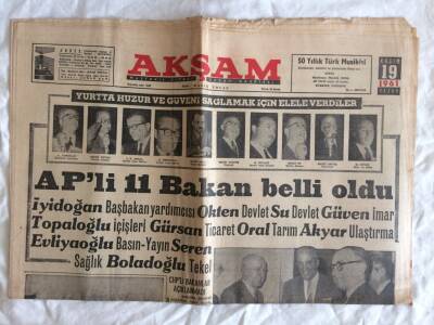 Akşam Gazetesi 19 Kasım 1961 - Amerika Büyükelçisi Yardıma Hazırız dedi GZ73306 - 1