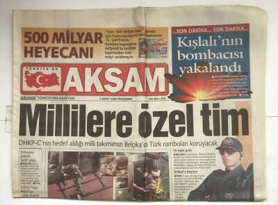 Akşam Gazetesi 2 Mart 2000 - Millilere Özel Tim GZ5986 - 2