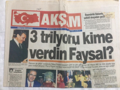 Akşam Gazetesi 20 Ağustos 1995 - Müjdat Gezen, Sezeni Eski Ve Yeni Eşiyle İzledi - GZ19567 - 1