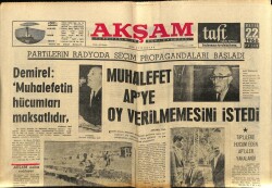 Akşam Gazetesi 22 Mayıs 1966 - Vietnamda Kanlı Olaylar Gelişiyor GZ60470 - 2