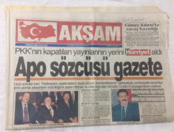 Akşam Gazetesi 23 Kasım 1995 - Bir Yanında Gökçek Bir Yanında Erdoğan - GZ17482 - 1