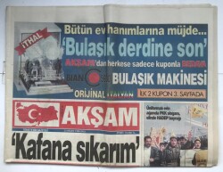 Akşam Gazetesi 23 Nisan 1996 - Yunanistan Bizi Kendi Limanımızda Vurdu! GZ7110 - 2