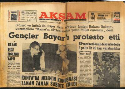 Akşam Gazetesi 25 Mart 1963 - Gençler Bayarı Protesto Etti GZ97681 - 1
