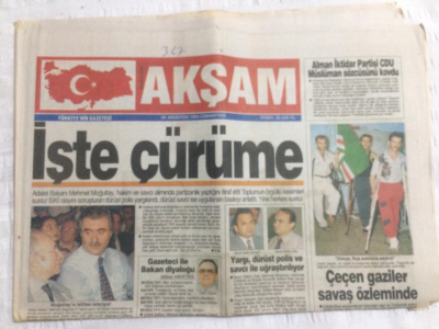 Akşam Gazetesi 26 Ağustos 1995 - Seren Serengil Düşünmeden Reddetti - GZ19560 - 1