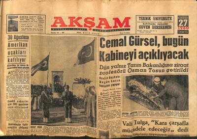 Akşam Gazetesi 27 Ağustos 1960 - Menderes , Geceleri Eyüpe Gidiyormuş ! GZ82394 - 1