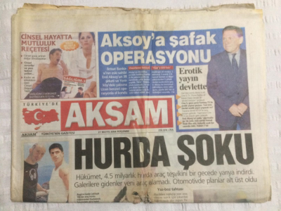 Akşam Gazetesi 27 Mayıs 2004 - Petek Dinçöz Artık Sesimi Beğeniyorum - GZ19558 - 1