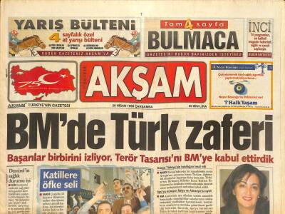 Akşam Gazetesi 28 Nisan 1999 - Mavi Çarşıda 13 Kişi Öldü, Sibel Can Mahkemeye Gidemedi, Emel Sayın Boşanamadı, Melosoviçe İsyan GZ126311 - 1