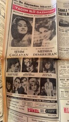 Akşam Gazetesi 4 Ekim 1965 - Vagon Blö Gazinosu Afişi * Sevim Çağlayan - Mediha Demirkıran - Ayla Akın - Belgin Deniz GZ92708 - 2
