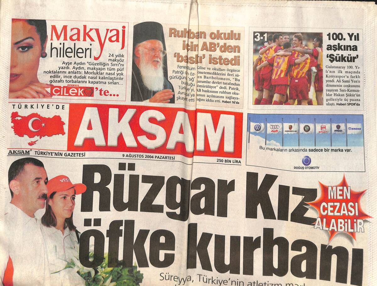 Akşam Gazetesi 9 Ağustos 2004 - Galatasaray 100. Yılının İlk Maçını Yendi - El Cezire'nin Kapısına Kilit - Nihat İle Kovacevic Yine İş Başında GZ137709 - 1