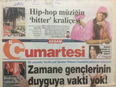 Akşam Gazetesi Cumartesi Eki 20 Ağustos 2005 - Zamane Gençlerinin Duyguya Vakti Yok GZ32687 - 1