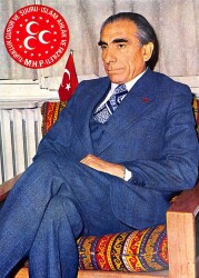 Alparslan Türkeş Orta Boy Kartpostal KRT18934 - Gökçekoleksiyon