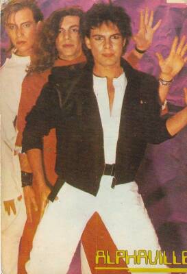 Alphaville Kartpostal KRT10474 - 1