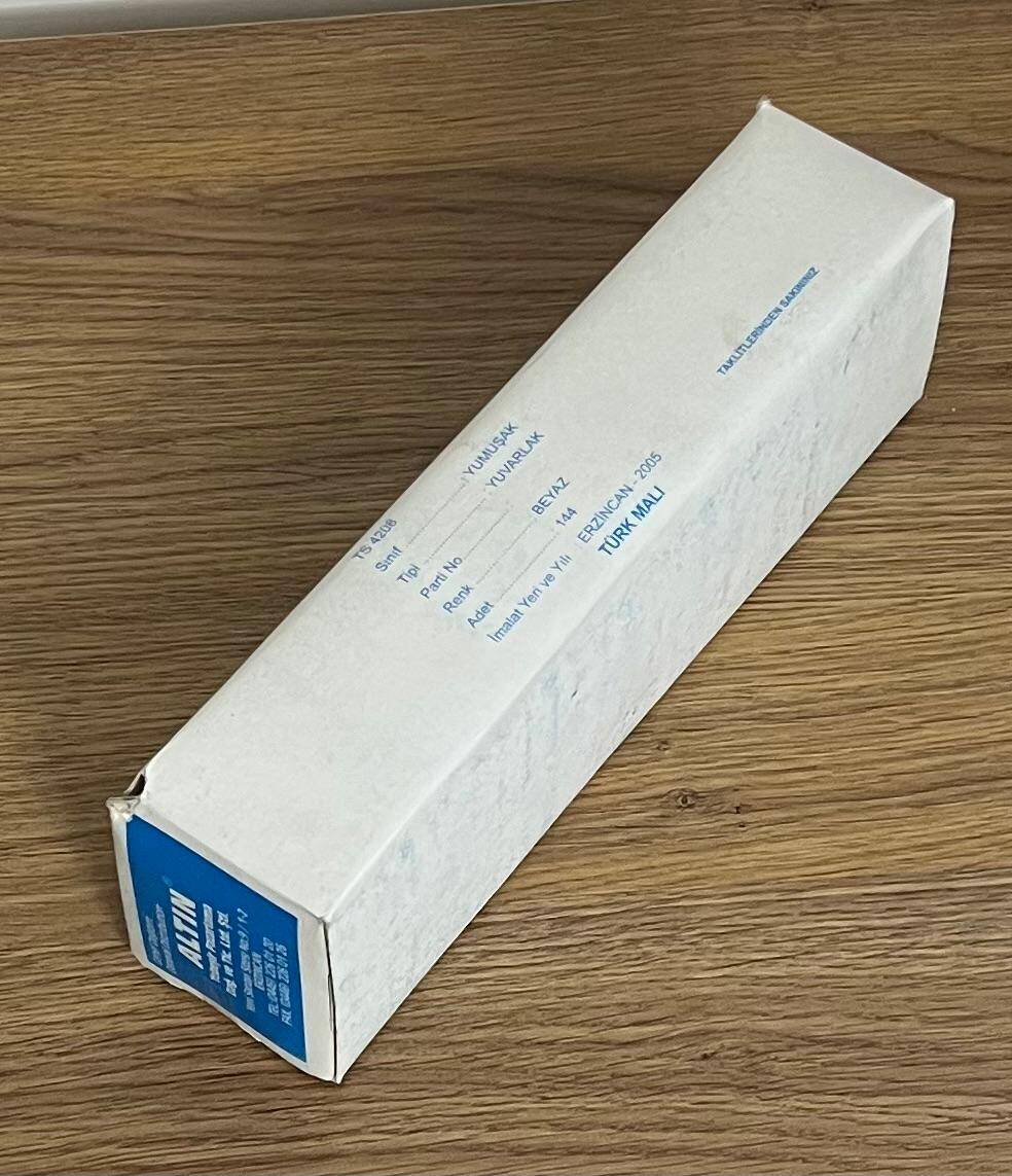 Altın Tebeşirleri.Tam Dolu Kutu . AOB4885 - 3