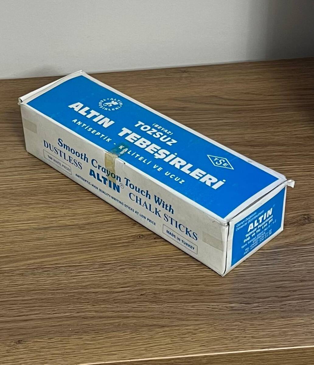 Altın Tebeşirleri.Tam Dolu Kutu . AOB4885 - 2