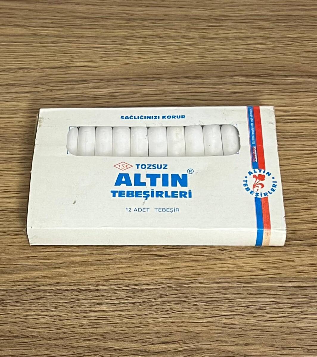 Altın Tebeşirleri.Tam Dolu Kutu . AOB4886 - 5