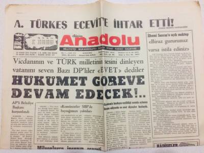 Anadolu Gazetesi 13 Nisan 1975 - Alparslan Türkeş Ecevite İhtar Etti GZ71034 - 2