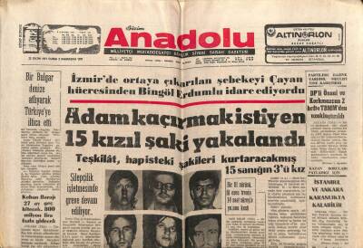 Anadolu Gazetesi 22 Ekim 1971 - Adam Kaçırmak İsteyen 15 Kızıl Şaki Yakalandı GZ66749 - 2