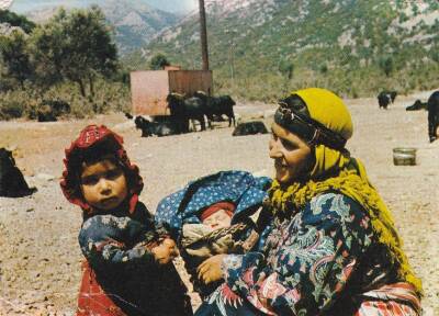 Anadolu Yaşantısı Sevimli Çocuk Kartpostal KRT10538 - 1