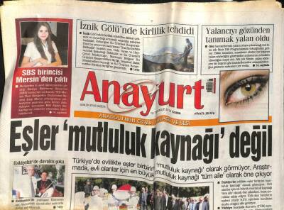 Anayurt Gazetesi 13 Temmuz 2012 - İznik Gölünde Kirlilik Tehdidi - Demet Şener Çocuklarıyla Tatilde GZ100655 - 2