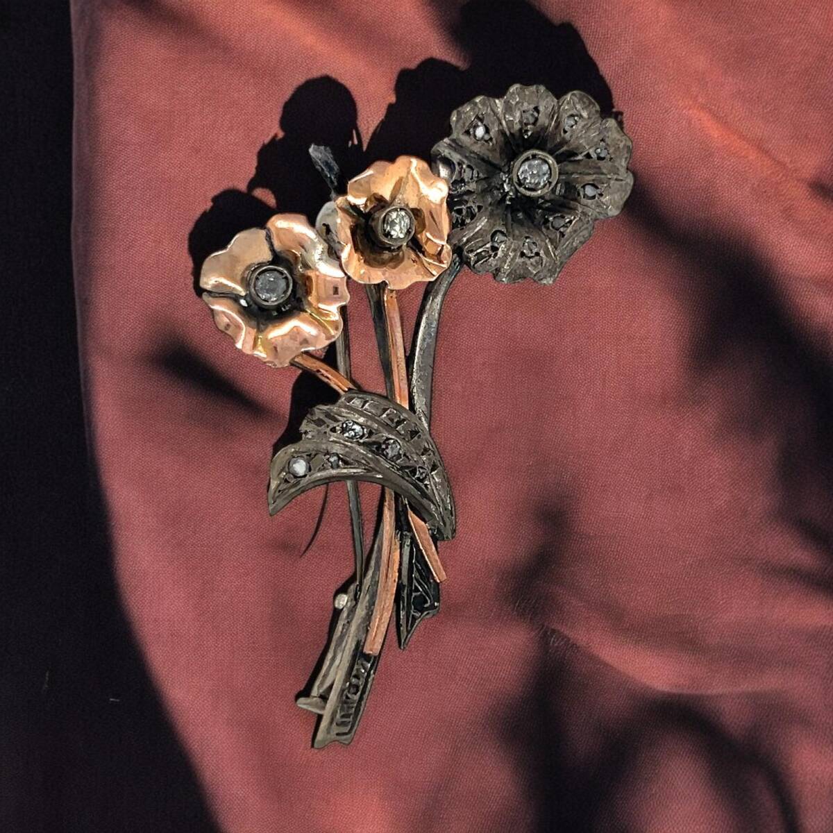 Antika 8 Ayar Elmas Taşlı Broş ELM103 #7.60 - 2