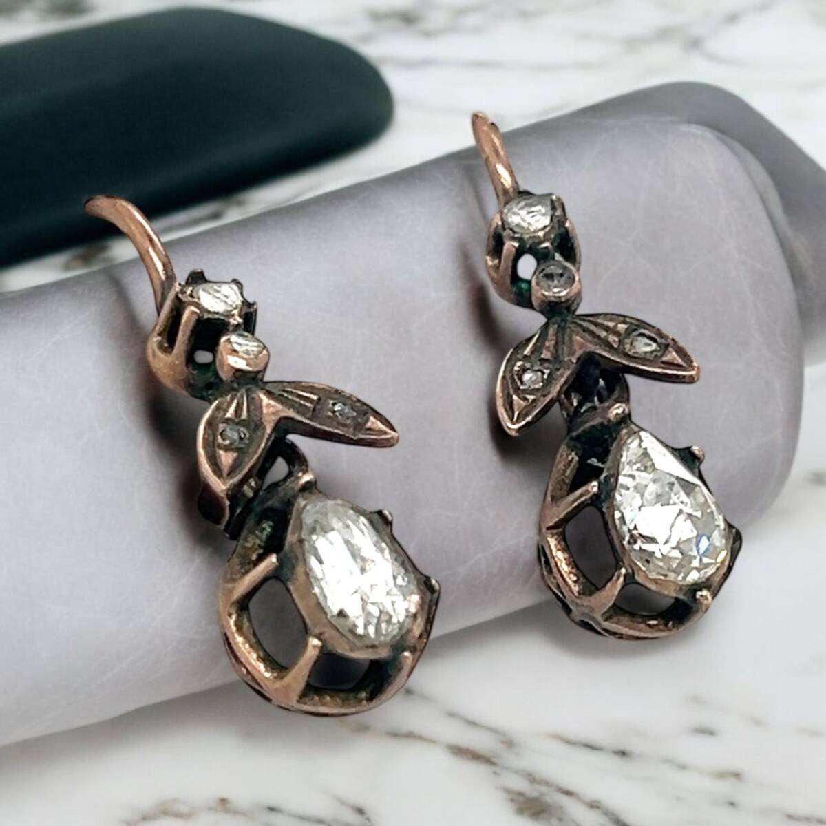 Antika 8 Ayar Elmas Taşlı Damla Küpe ELM345 #14.40 - 3