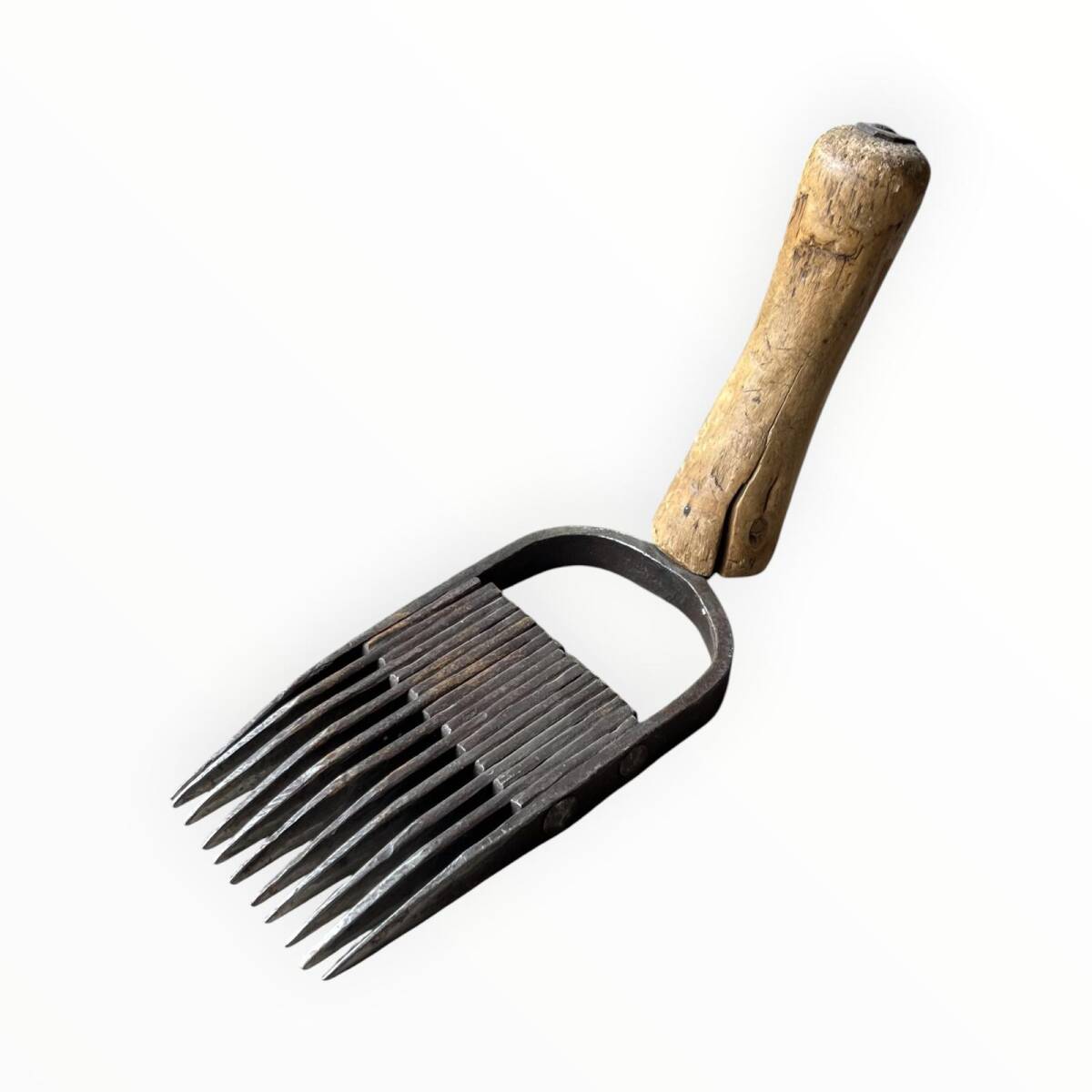 Antika Ahşap Saplı Metal Kirkit AOB7505 - 1