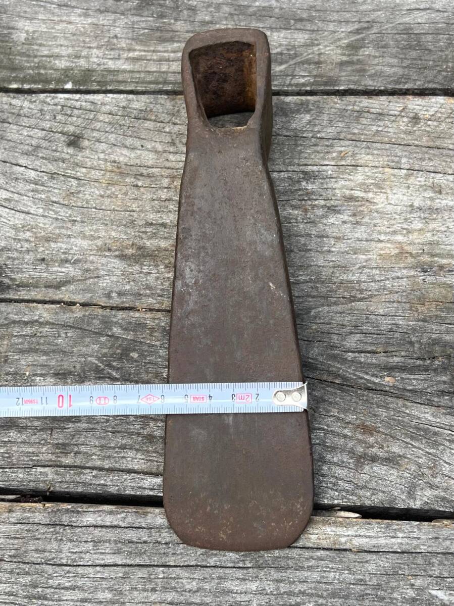 Antika Dövme Demirden Yapılmış Kazma AOB6389 - 5