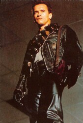 Arnold Schwarzenegger Kartpostal (15x10 cm) KRT12989 - Gökçekoleksiyon