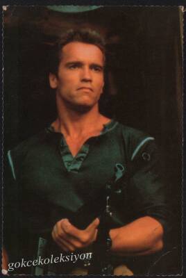 Arnold Schwarzenegger Kartpostal KRT3530 - 1