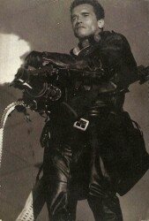 Arnold Schwarzenegger Küçük Boy Kartpostal (15x10 cm) KRT13007 - Gökçekoleksiyon