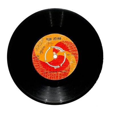 Aşık Zeyno - Gel Dostum Yanıma Nergis (105.5) PLK604 - 2