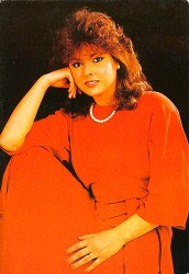 Aydan Şener Kartpostal (Küçük Boy) KRT23049 - Gökçekoleksiyon