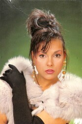 Aydan Şener Kartpostal (Küçük Boy) KRT23054 - Gökçekoleksiyon